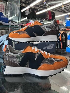 New Balance 327 atmos Realtree Size 9